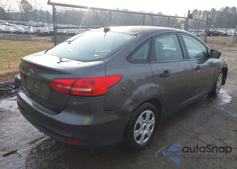 2016 Ford Focus S from USA, damaged, VIN 1FADP3E20GL230712
